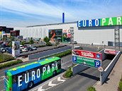 Busy do Europarku jezdí ze Zbraslavic, Zruče a Žlebu.