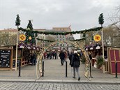 Na náměstí Míru začaly 20. listopadu vánoční trhy. Na náměstí Míru začaly 20. listopadu vánoční trhy.