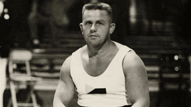 V roce 1928 zskal Jaroslav Skobla na olympid v Amsterdamu, odkud je fotografie, bronz. O tyi roky pozdji v Los Angeles vyhrl.