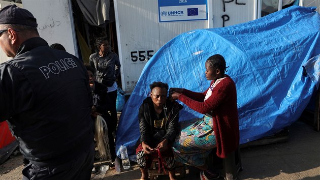 Migranti v uprchlickm tboe Moria na eckm ostrov Lesbos (27. listopadu 2019)