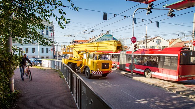 Radji sesednout a po chodnku.