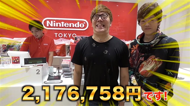 Hikakin na nákupech v Nintendu Tokyo