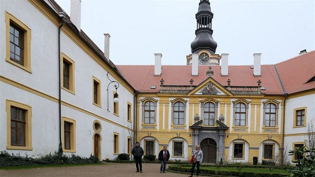 Vnitřní nádvoří děčínského zámku (26. 11. 2019)