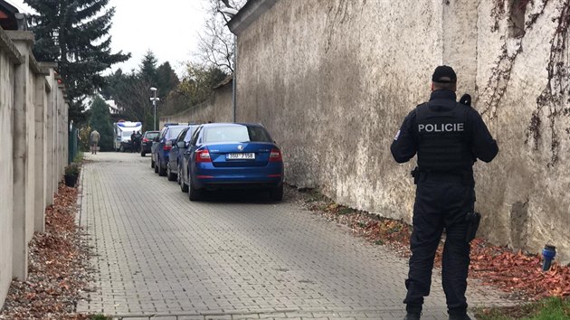 Policie vyetuje vradu v Nov Vsi na Praze-vchod. (20.11.2019)