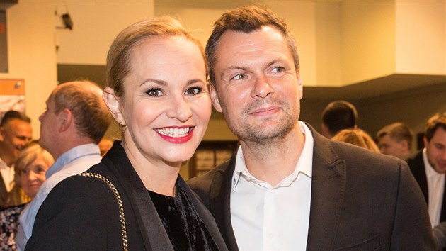 Monika Absolonov a Tom Horna na galaveeru Amfora 45 (Praha, 19. listopadu 2019)