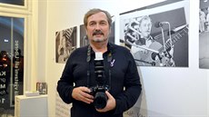 Pro fotografa Milana Drahoňovského byl liberecký koncert Karla Kryla v prosinci... Pro fotografa Milana Drahoňovského byl liberecký koncert Karla Kryla v prosinci...