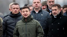 Za úasti ukrajinského prezidenta Volodymyra Zelenského (vlevo) byl oteven...