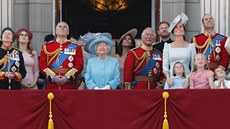 Britská královská rodina na oslavách Trooping the Colour (Londýn, 9. ervna...