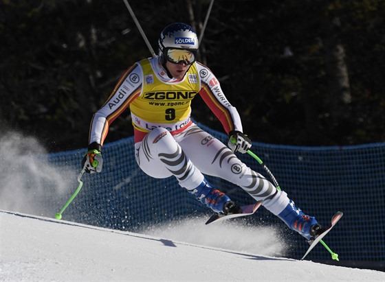 Nmecký lya Thomas Dressen na sjezdu v Lake Louise.