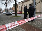 V Šámalově ulici v Brně-Židenicích našli policisté v bytě mrtvého muže a velké...
