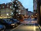 Dobrý den,
posílám vám "vzorně zaparkovanou" koloběžku v centru Starého Města u Havelského náměstí dnes v 7:25 hodin. Co k tomu dodat? My zdraví ji obejdeme, vozíčkáři ji možná objedou, ale co nevidomí? Dobrý den,
posílám vám "vzorně zaparkovanou" koloběžku v centru Starého Města u Havelského náměstí dnes v 7:25 hodin. Co k tomu dodat? My zdraví ji obejdeme, vozíčkáři ji možná objedou, ale co nevidomí?