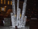 Svítící krystaly na Hlavním náměstí ve Šternberku. Svítící krystaly na Hlavním náměstí ve Šternberku.