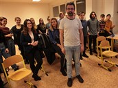 Rockový pěvecký sbor Hladnov Rock Choir s dirigentem a vedoucím Miroslavem... Rockový pěvecký sbor Hladnov Rock Choir s dirigentem a vedoucím Miroslavem...