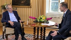 Prezident Miloš Zeman (vlevo) s moderátorem Jaromírem Soukupem v pořadu TV... Prezident Miloš Zeman (vlevo) s moderátorem Jaromírem Soukupem v pořadu TV...