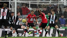 Momentka zápasu anglické Premier league mezi Newcastlem a Southamptonem.