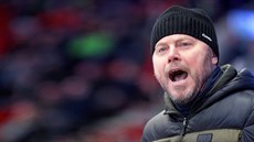 Martin Pešout, trenér hokejistů HC Energie Karlovy Vary (březen 2018) Martin Pešout, trenér hokejistů HC Energie Karlovy Vary (březen 2018)