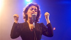 Jil Aigrot jako Edith Piaf Jil Aigrot jako Edith Piaf