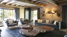 Venku je k dispozici rodině i hostům sauna. Venku je k dispozici rodině i hostům sauna.