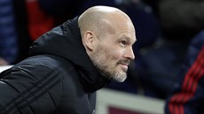 Freddie Ljungberg sleduje své svěřence z Arsenalu. Freddie Ljungberg sleduje své svěřence z Arsenalu.