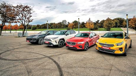 Eco, Comfort, Sport... Vyzkoušeli jsme, zdali jízdní režimy opravdu fungují Do testu jsme vybrali čtyři auta, od úsporné hybrydní Toyoty až po sportovní... | na serveru Lidovky.cz | aktuální zprávy