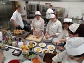 Studenti gastronomických oborů Integrované střední školy v Chebu vařili z... Studenti gastronomických oborů Integrované střední školy v Chebu vařili z...