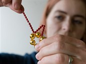 Výroba ozdob z ručně foukaných perel Výroba ozdob z ručně foukaných perel