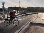Nově rozšířená mimoúrovňová křižovatka by měla zjednodušit cestu řidičů nejen... Nově rozšířená mimoúrovňová křižovatka by měla zjednodušit cestu řidičů nejen...