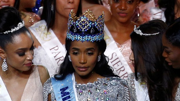 Miss World 2018 Toni Ann Singhov z Jamajky (14. prosince 2019)