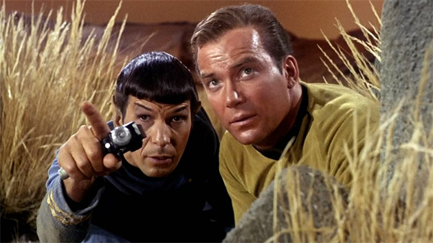 Leonard Nimoy a William Shatner v serilu Star Trek (1966)
