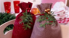 Sáky na dárky mohou být i textilní, vyuijete je i pítí rok. Opt staí...