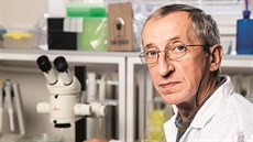 Prof. Ing. Jaroslav Petr, DrSc., je biolog. Ve Výzkumném ústavu živočišné... Prof. Ing. Jaroslav Petr, DrSc., je biolog. Ve Výzkumném ústavu živočišné...