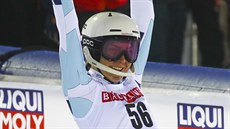 Martina Dubovská s vysokým číslem 56 jásá v cíli druhého kola slalomu v Levi. Martina Dubovská s vysokým číslem 56 jásá v cíli druhého kola slalomu v Levi.
