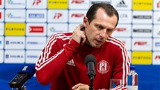 Olomoucký trenér Radoslav Látal Olomoucký trenér Radoslav Látal