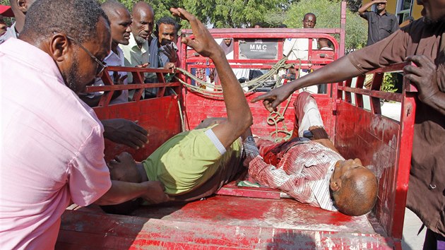 Zrann civilist po vbuchu nloe nastraen v aut v somlskm Mogadiu (28.12.2019)