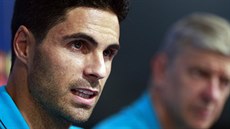 Mikel Arteta, nový trenér Arsenalu. Mikel Arteta, nový trenér Arsenalu.