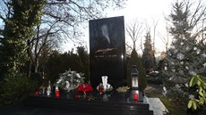 Hrob Karla Gotta na pražských Malvazinkách (21. prosince 2019) Hrob Karla Gotta na pražských Malvazinkách (21. prosince 2019)