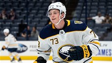 Český hokejista Matěj Pekař před sezonou v dresu Buffalo Sabres. Český hokejista Matěj Pekař před sezonou v dresu Buffalo Sabres.