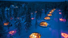 Igloo Village Kakslauttanen (Laponsko, Finsko). Polární záři zde můžete... Igloo Village Kakslauttanen (Laponsko, Finsko). Polární záři zde můžete...
