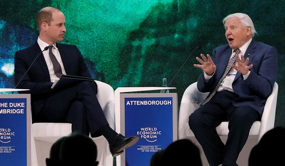 Princ William a pírodovdec David Attenborough na Svtovém ekonomickém fóru...
