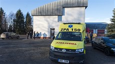 Nová výjezdní stanice záchranky sídlí v části objektu hasičské stanice. Zatím... Nová výjezdní stanice záchranky sídlí v části objektu hasičské stanice. Zatím...