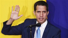 Vůdce venezuelské opozice Juan Guaidó přísahá poté, co byl znovu zvolen do čela... Vůdce venezuelské opozice Juan Guaidó přísahá poté, co byl znovu zvolen do čela...