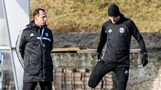 Trenér Radoslav Látal a Václav Jemelka při zahájení zimní přípravy fotbalistů... Trenér Radoslav Látal a Václav Jemelka při zahájení zimní přípravy fotbalistů...