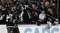 Martin Frk (vlevo) oslavuje se spoluhráči z LA Kings. Martin Frk (vlevo) oslavuje se spoluhráči z LA Kings.