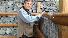 Vydrovou filosofií je dát svým koňům co největší svobodu, volný výběh bez... Vydrovou filosofií je dát svým koňům co největší svobodu, volný výběh bez...