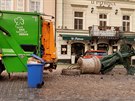 Nehoda se stala kolem půl deváté na Dražickém náměstí.
Nehoda se stala kolem půl deváté na Dražickém náměstí.