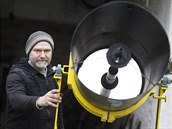 Toto je zatím největší hvězdářský dalekohled, který Petr Mirčev vyrobil. Je... Toto je zatím největší hvězdářský dalekohled, který Petr Mirčev vyrobil. Je...