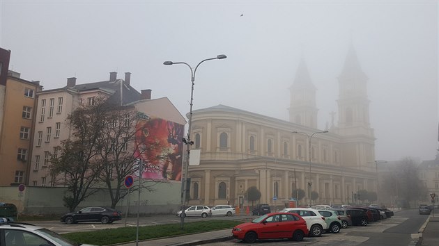 Leton smogov sezna je zatm velmi pzniv a takzvanch pinavch dn mnoho nen. Fotografie z centra Ostravy pochz z asi dosud nejhorho dne 1. listopadu 2019.