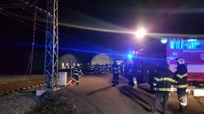 V železničním tunelu u Ejpovic hořel v úterý večer jeden z vagónů rychlíku,... V železničním tunelu u Ejpovic hořel v úterý večer jeden z vagónů rychlíku,...