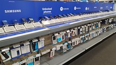 Nabídka mobilů v americkém Best Buy Nabídka mobilů v americkém Best Buy