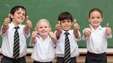 Tepláky ne, míní cizí školy. České jsou benevolentní, když tričko neprosvítá Tepláky ne, míní cizí školy. České jsou benevolentní, když tričko neprosvítá